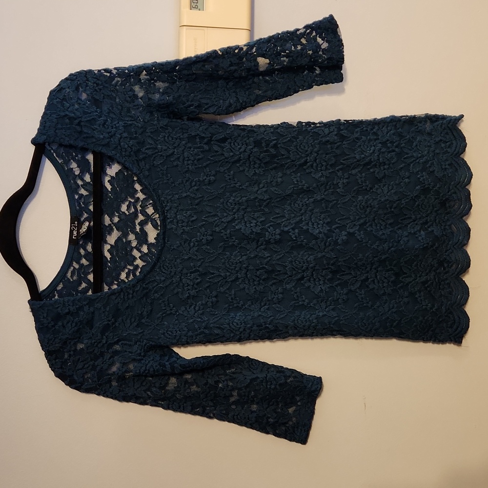Medium Rue 21 blue green lace 3/4 sleeve shirt